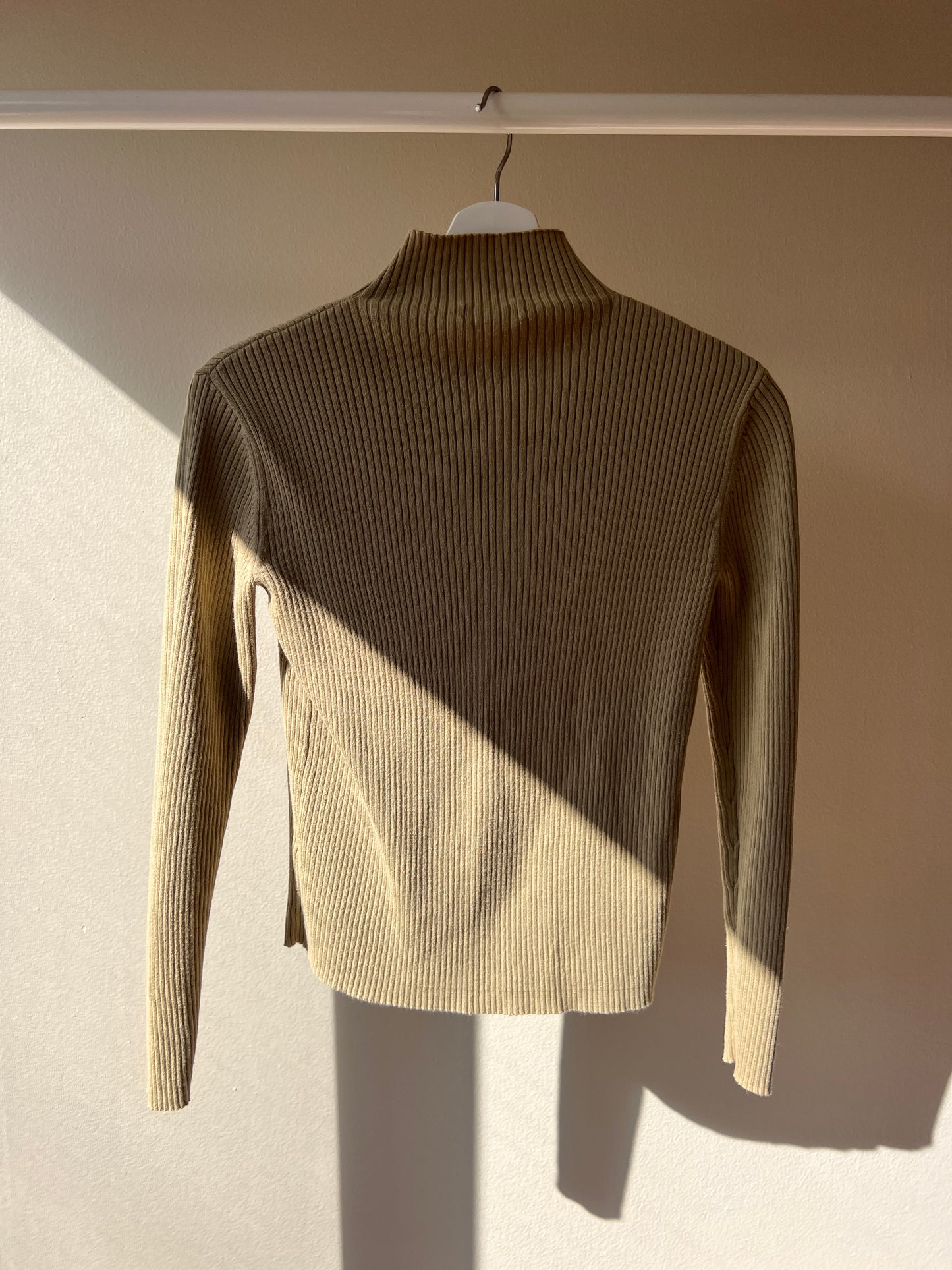 90's Mock Neck
