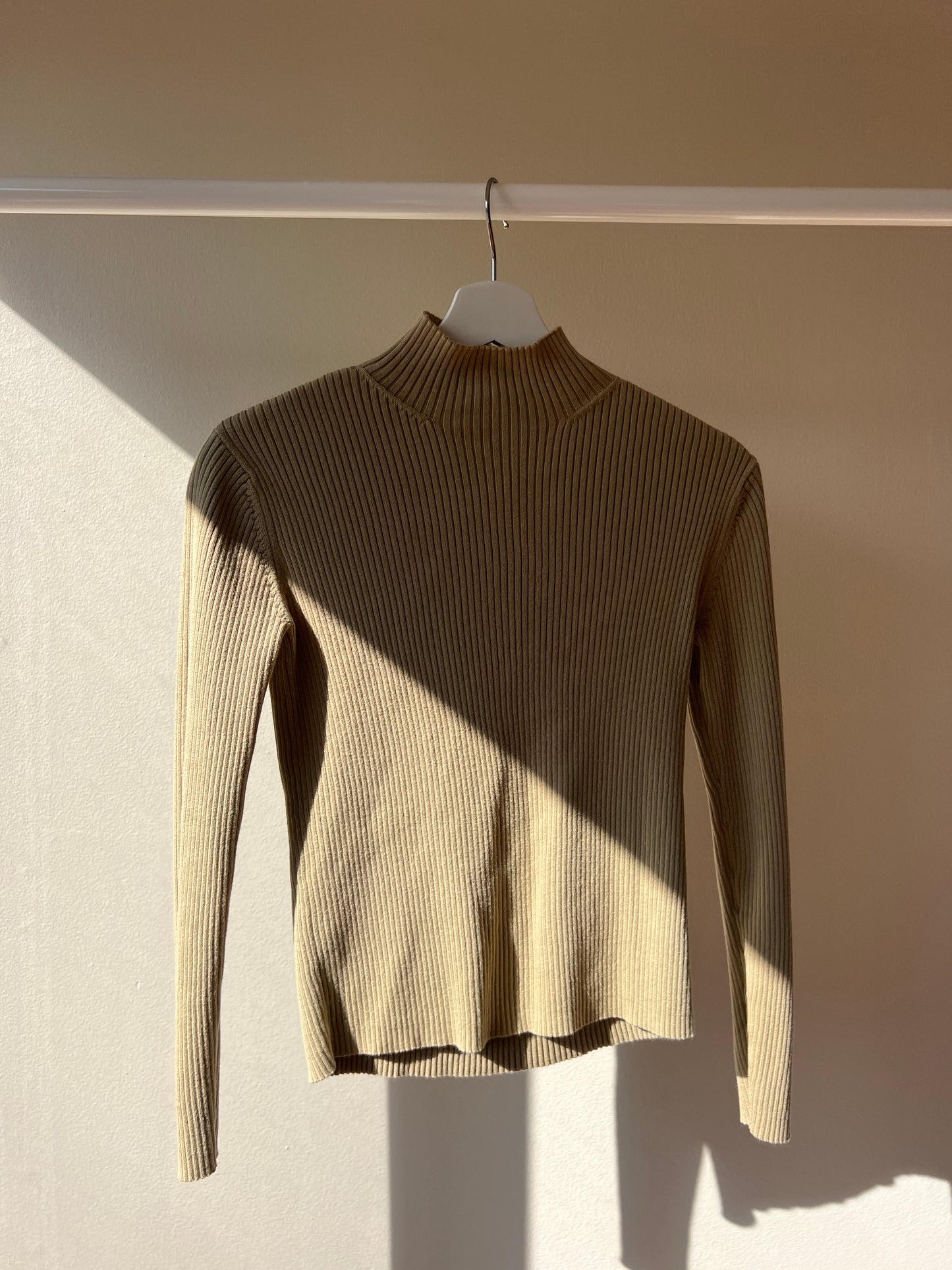 90's Mock Neck