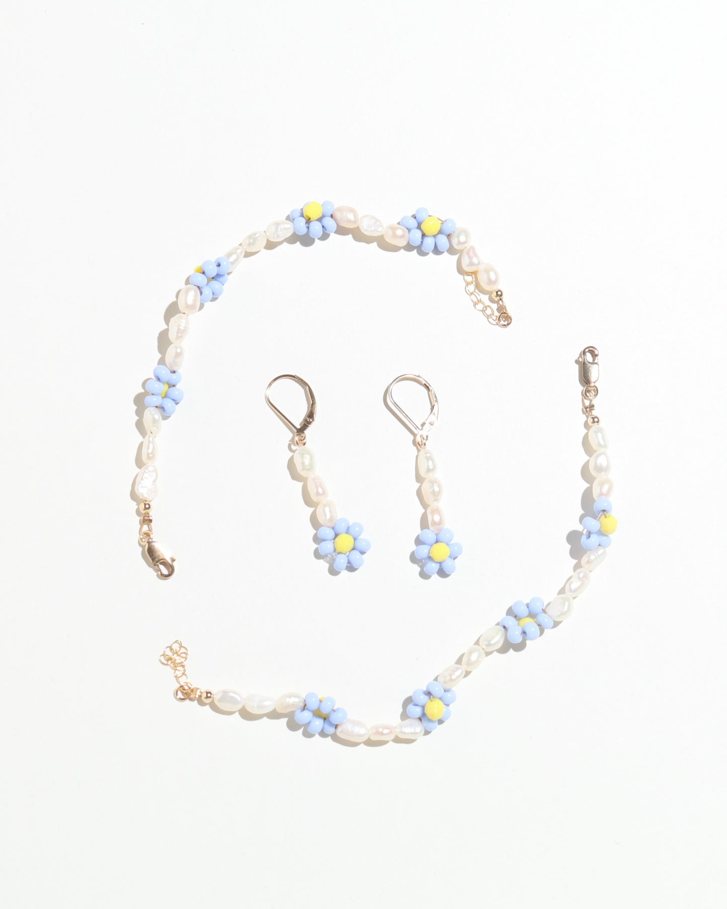 December Spring Daisy Chain Bracelet